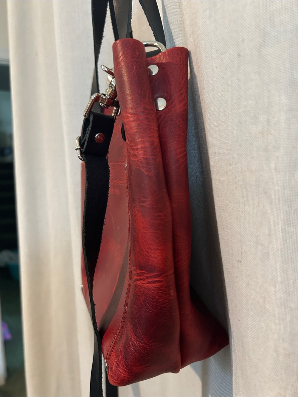 Jill’s Homestead Charger Red shorty tote leather - Picture 7 of 9